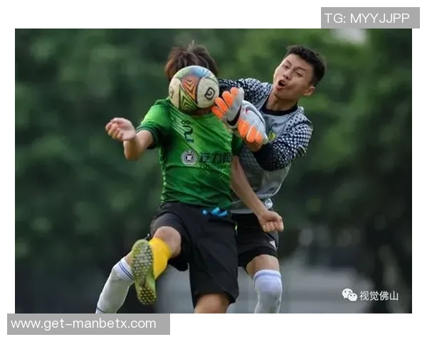 激情四溢的u互动五人足球赛点燃友谊与竞技的火花，尽享团队合作的乐趣